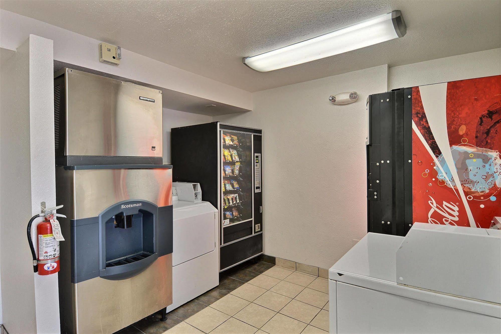Motel 6-Nashua, Nh Экстерьер фото